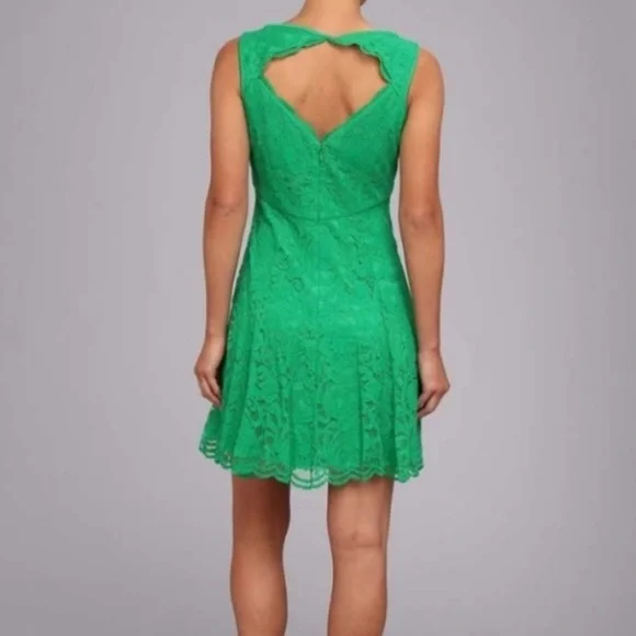 MODCLOTH Maggy London green lace dress - Picture 2 of 4